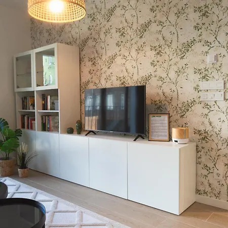 18 - Homey Galicia Apartment *